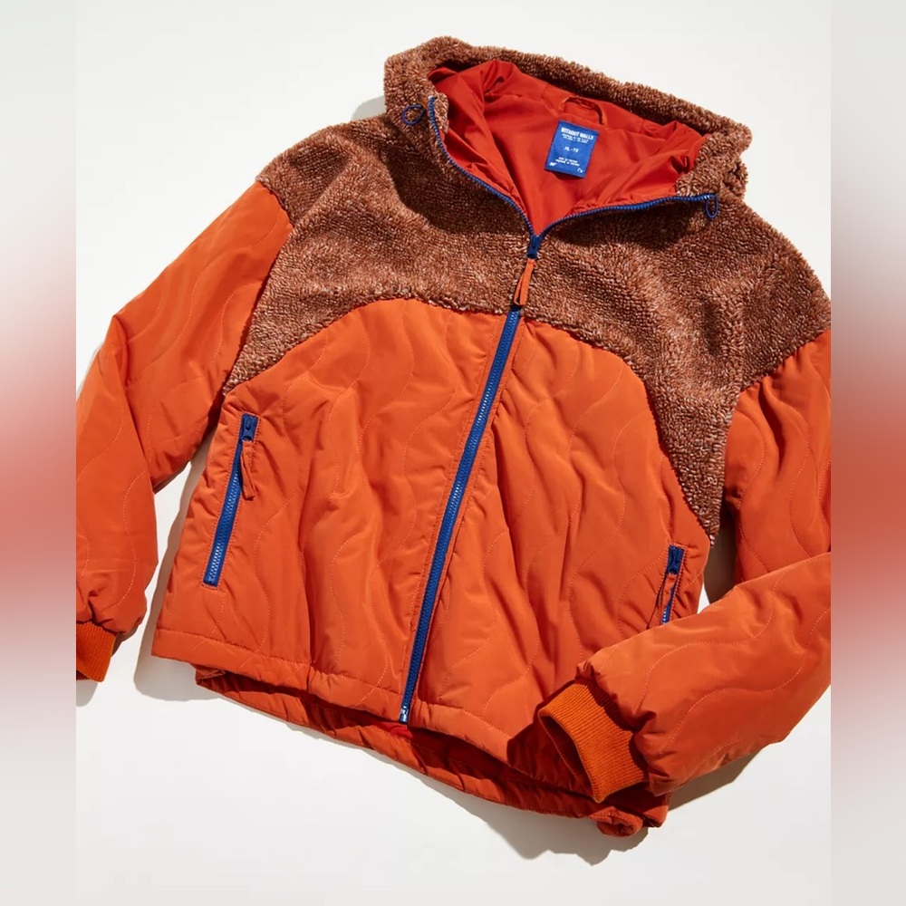 UO Without Walls Hooded Orange Pile Fleece Quilted Jacket Men’s S Oversized Fit
